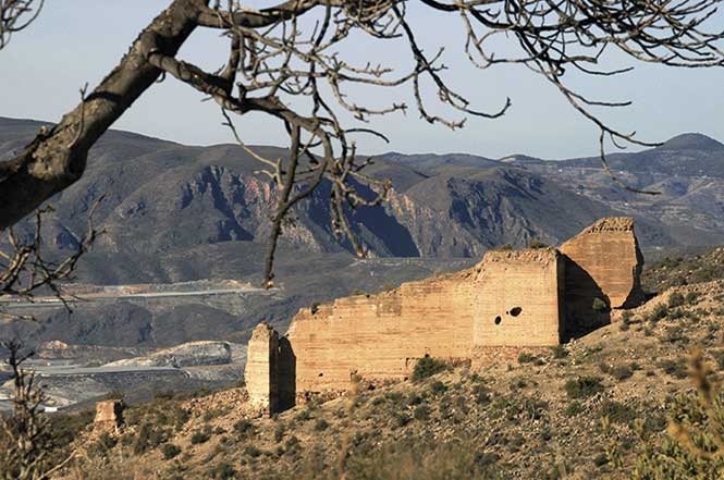 Lienzo de muralla de la antigua Alcazaba de Villa vieja (Berja). © Fotografía:  Pako Manzano